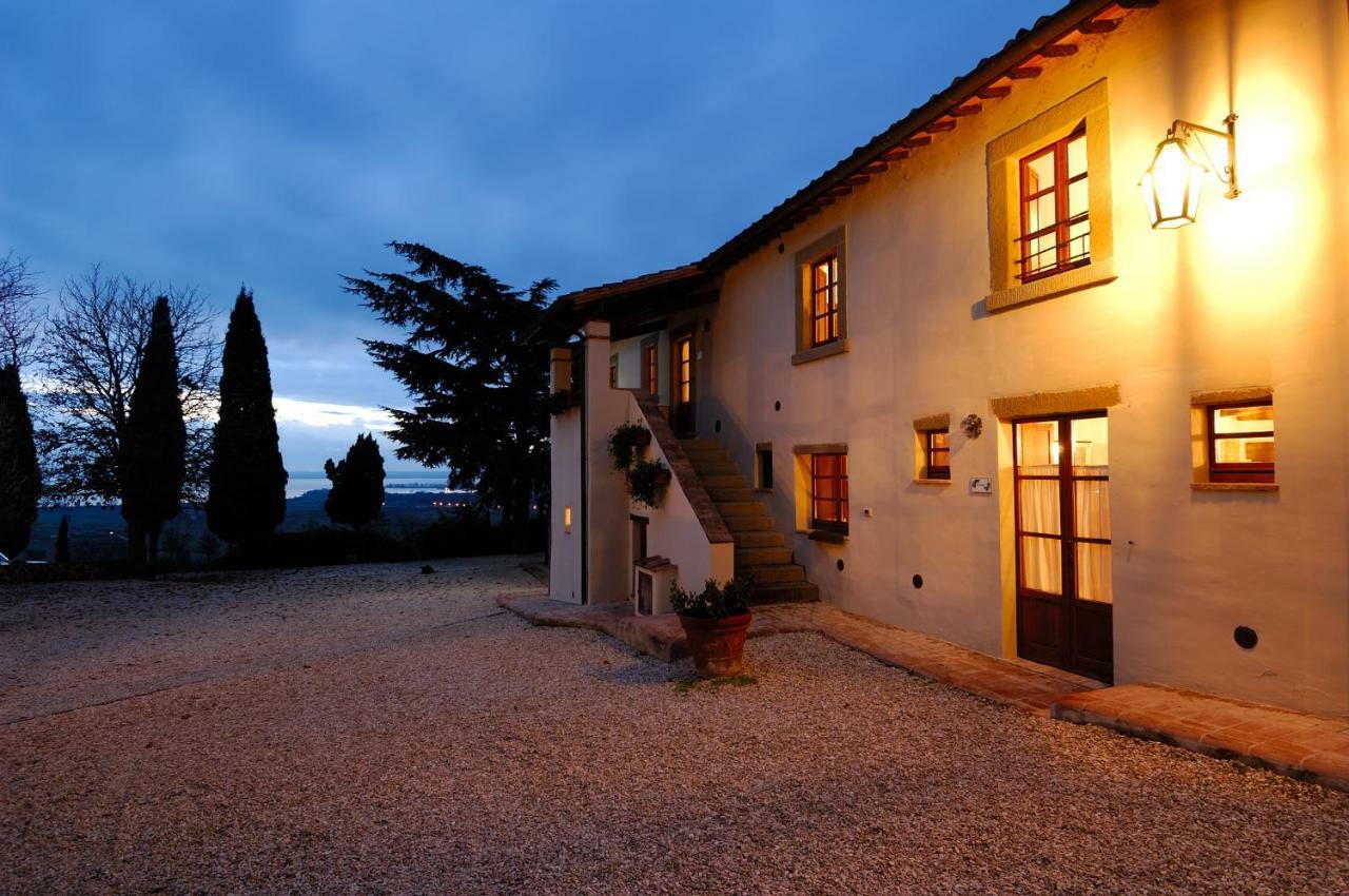 Relais Borgo Torale Hotel Passignano sul Trasimeno Exterior photo