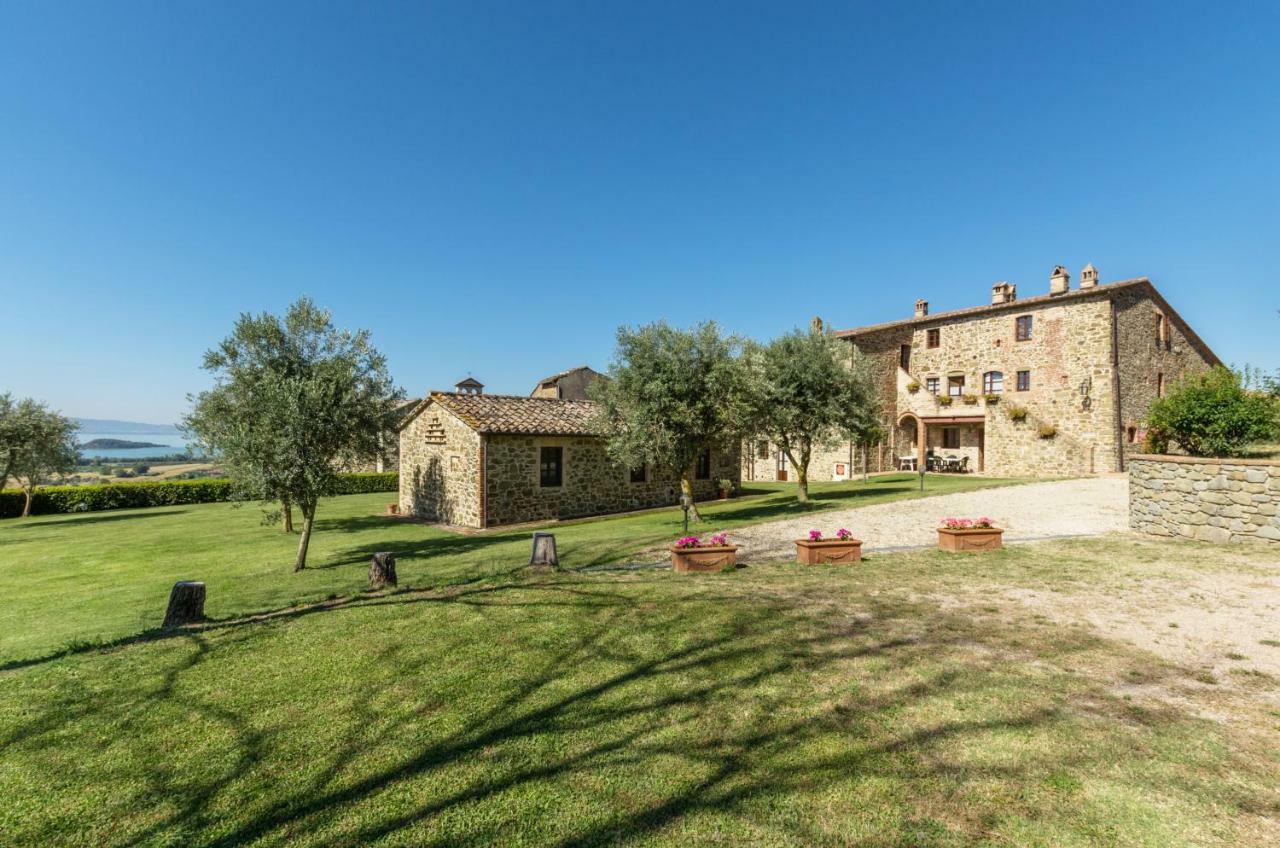 Relais Borgo Torale Hotel Passignano sul Trasimeno Exterior photo