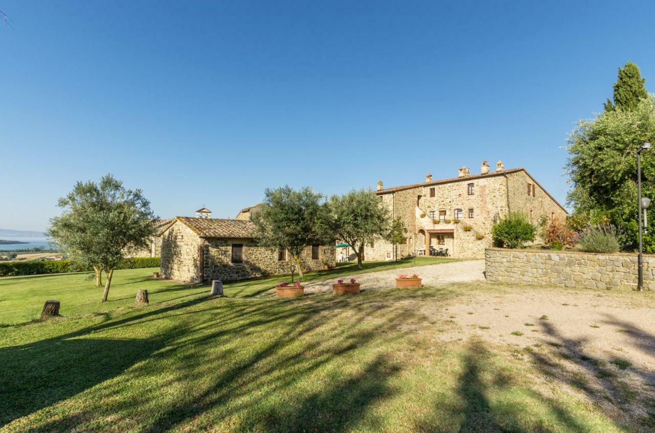 Relais Borgo Torale Hotel Passignano sul Trasimeno Exterior photo